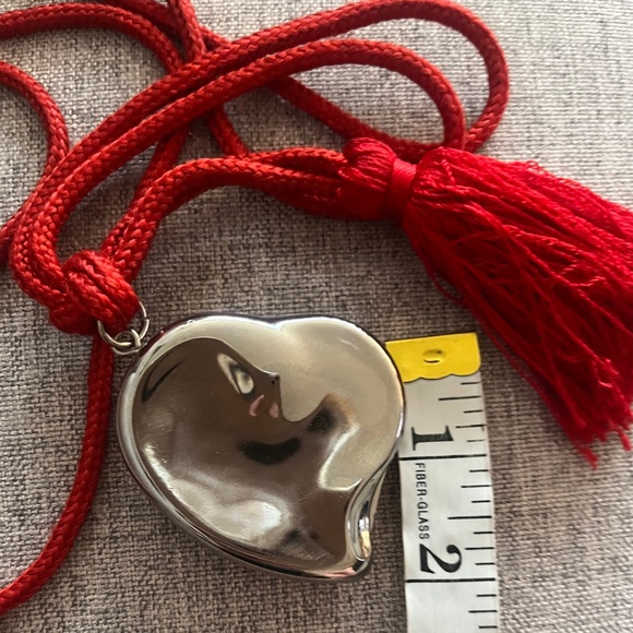 1970s Elsa Peretti Halston Perfume Pendant Silver Metal
Heart Locket Necklace 🔥 - Picture 5 of 5